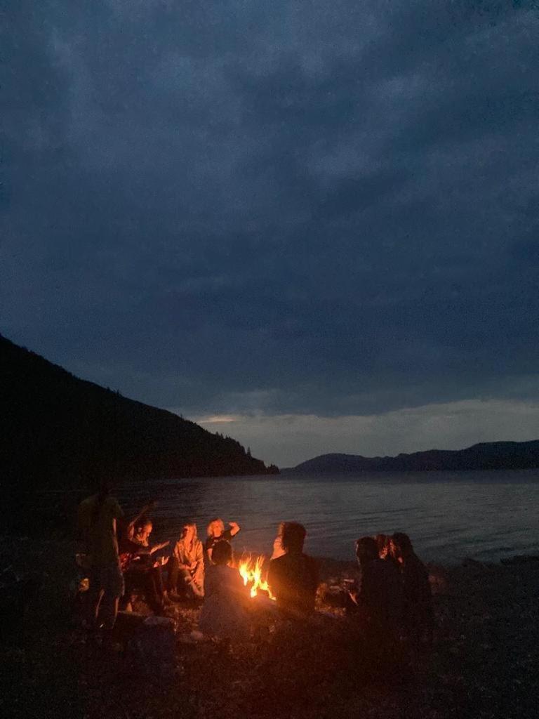 Loch Ness Lochside - Adults Only, Social Backpackers Atmosphere Invermoriston