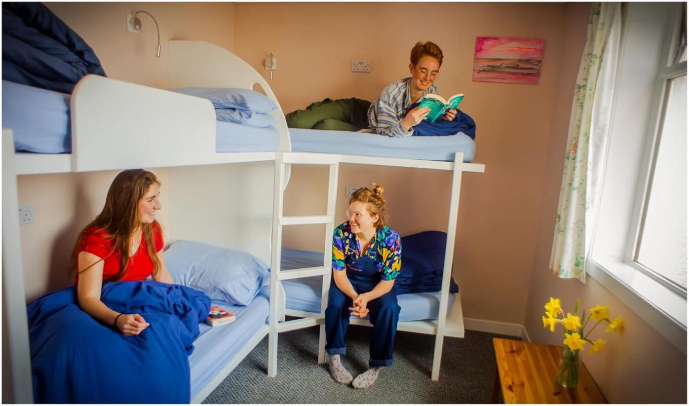Хостел Loch Ness Lochside - Adults Only, Social Backpackers Atmosphere Инвермористон