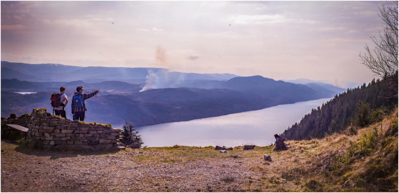 Loch Ness Lochside - Adults Only, Social Backpackers Atmosphere Хостел